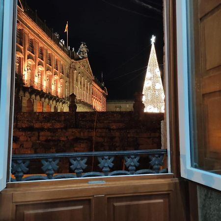Apartamento Con Vistas A La Catedral ซานติอาโก เด กอมโปสเตลา ภายนอก รูปภาพ