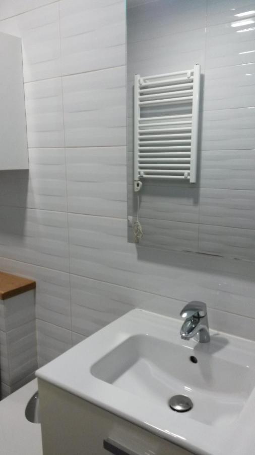 Apartamento Con Vistas A La Catedral ซานติอาโก เด กอมโปสเตลา ภายนอก รูปภาพ