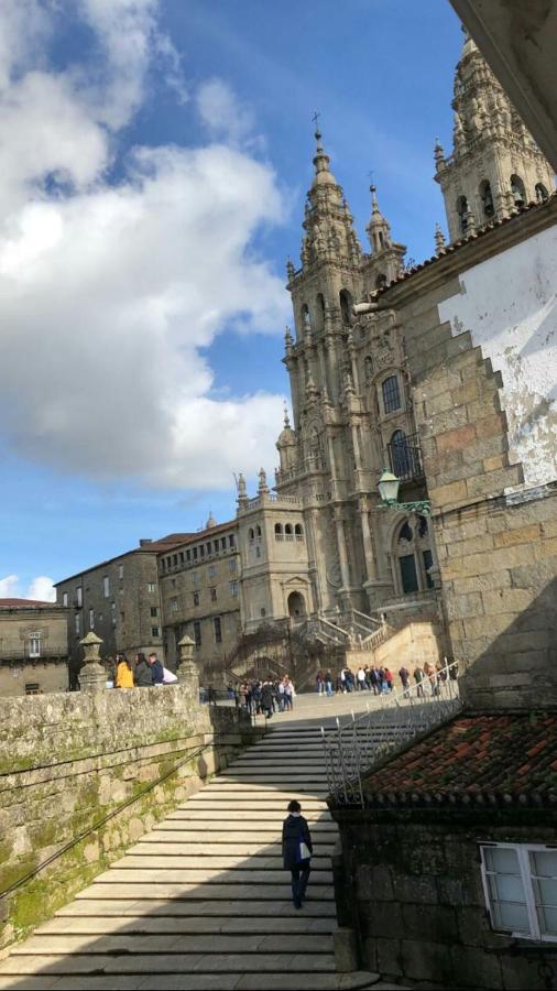 Apartamento Con Vistas A La Catedral ซานติอาโก เด กอมโปสเตลา ภายนอก รูปภาพ